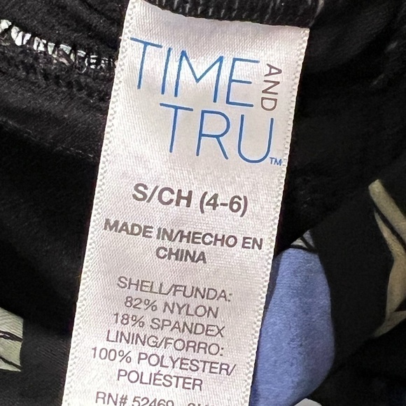 Time and Tru swimsuit floral - Picture 3 of 5